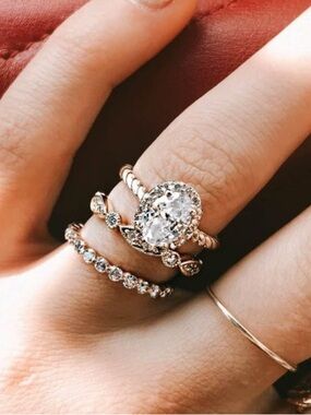 14k Yellow Gold 1.2 ct Oval Diamond Ring